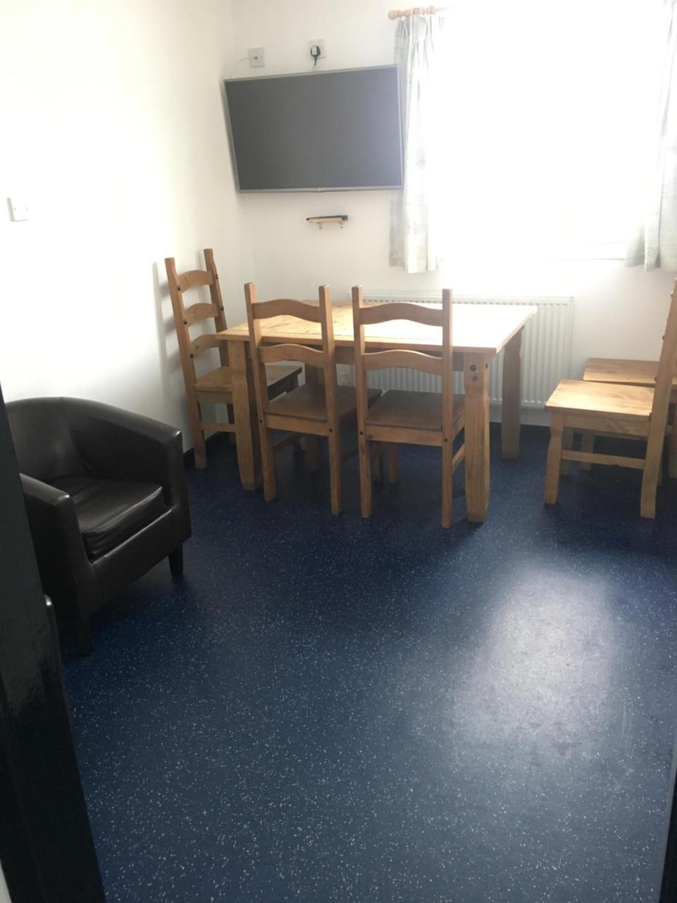 Ledgowan Bunkhouse Vandrarhem Achnasheen Exteriör bild